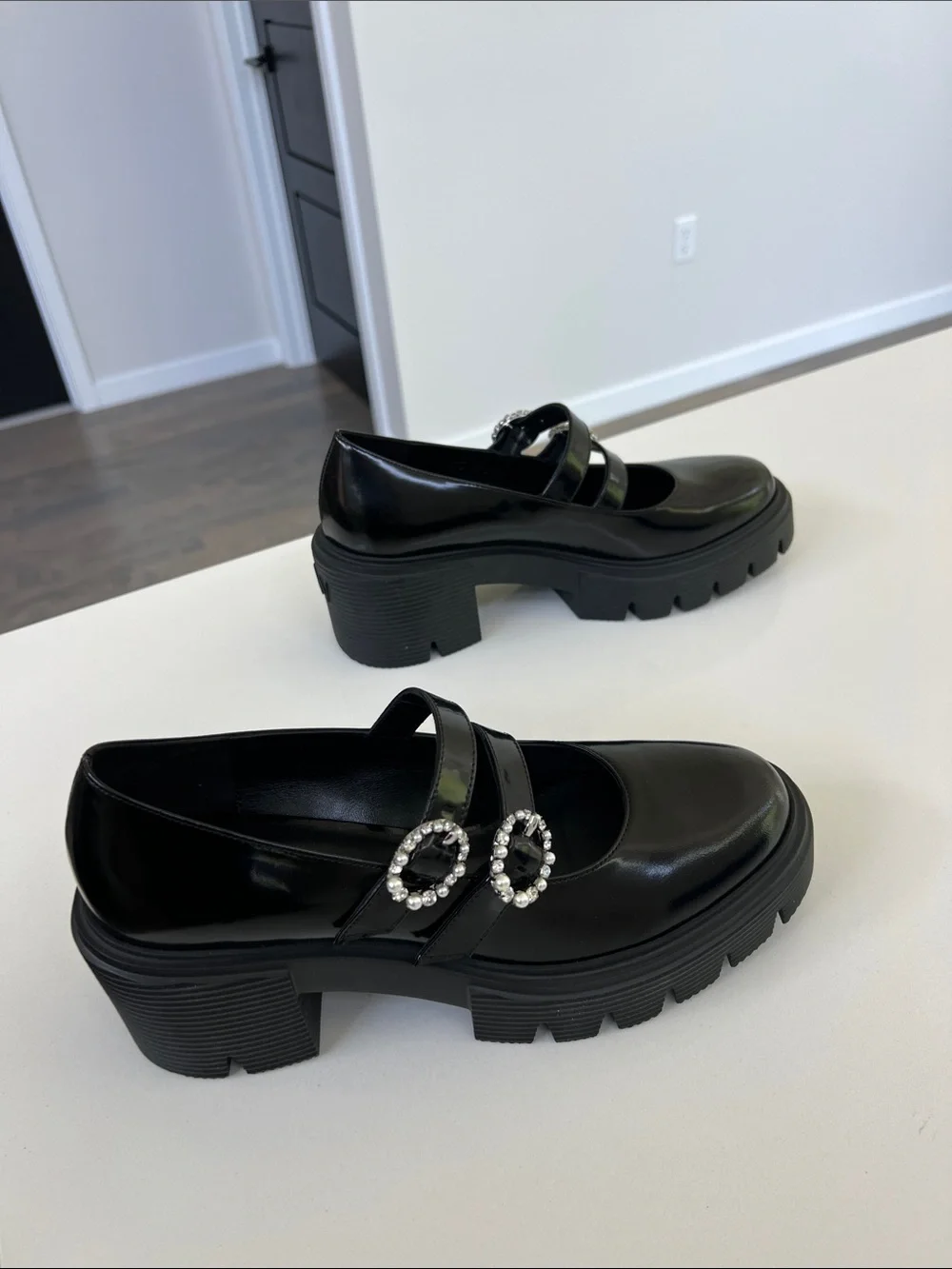 Stuart Weitzman soho leighton mary jane supermoto black leather chunky lug flats